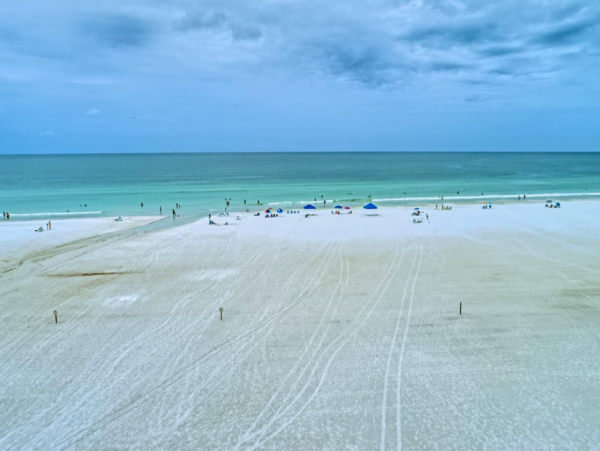 Siesta Key Beachfront Bliss - Steps from the Sand